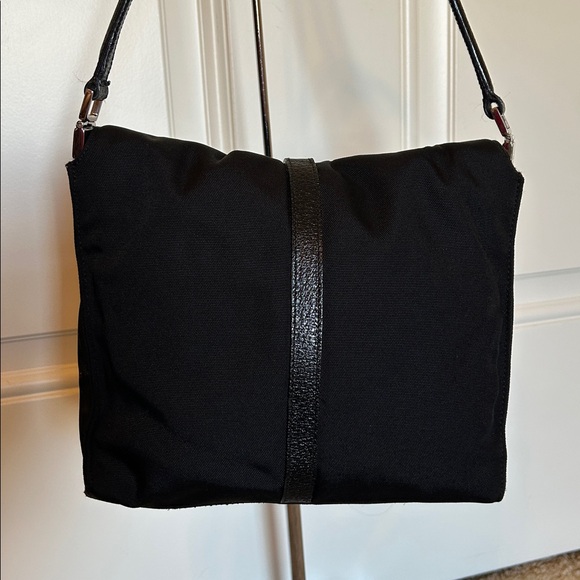 Gucci Jackie Piston Lock Black Shoulder Hand Bag - Picture 4 of 16